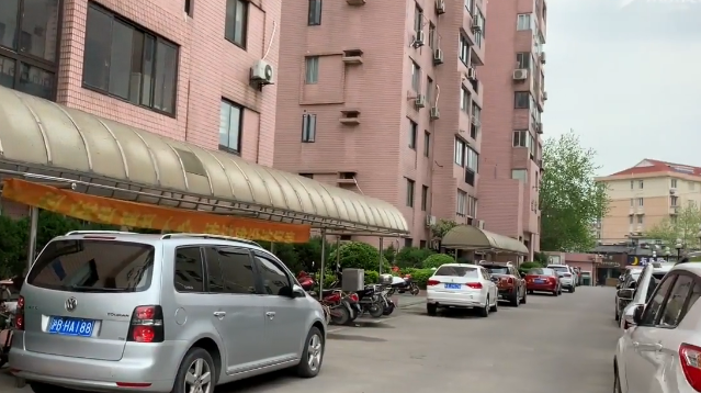 上海市长宁区银鑫公寓1栋1F 