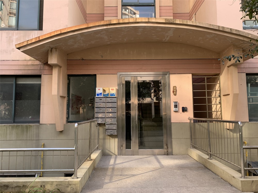 上海市浦东新区中天碧云苑10栋4F 