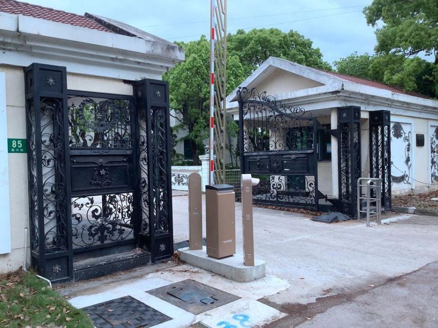 上海市浦东新区水景园乡村俱乐部川沙新镇3栋 