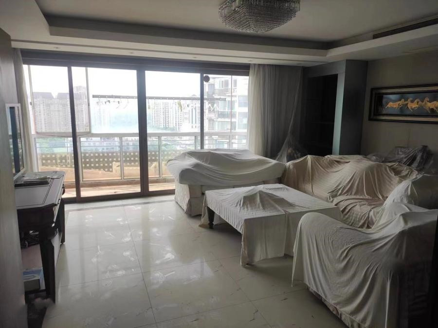 上海市长宁区古北新苑6栋18F 