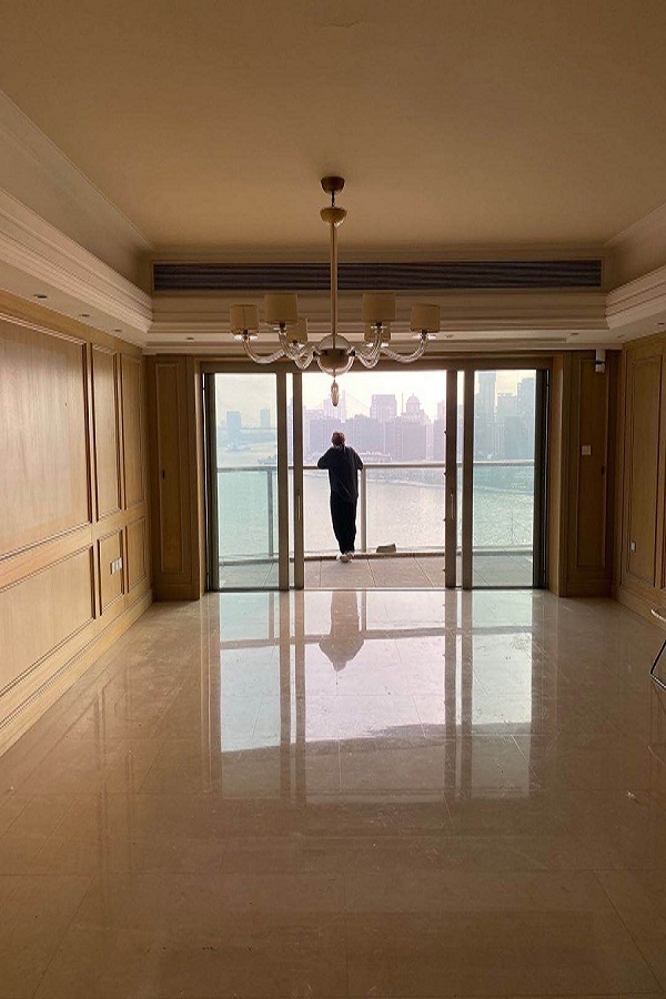 上海市浦东新区滨江凯旋门2栋17F 