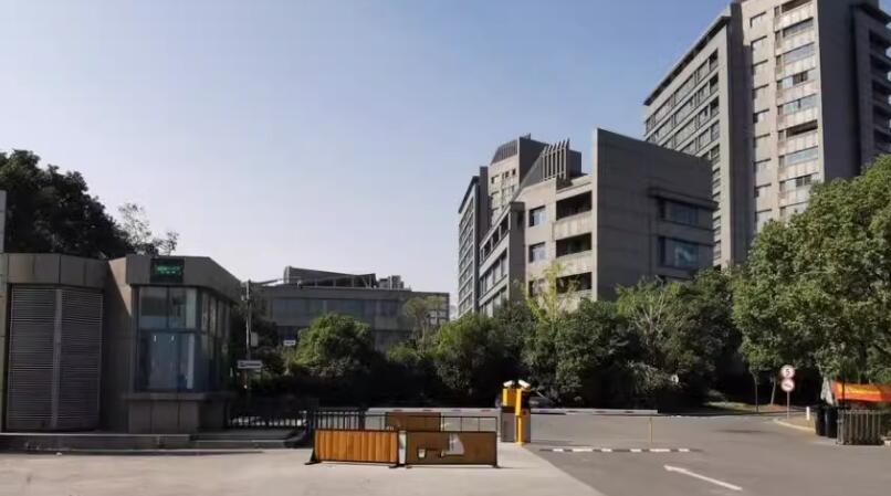 上海市奉贤区临港公园里10栋11F 