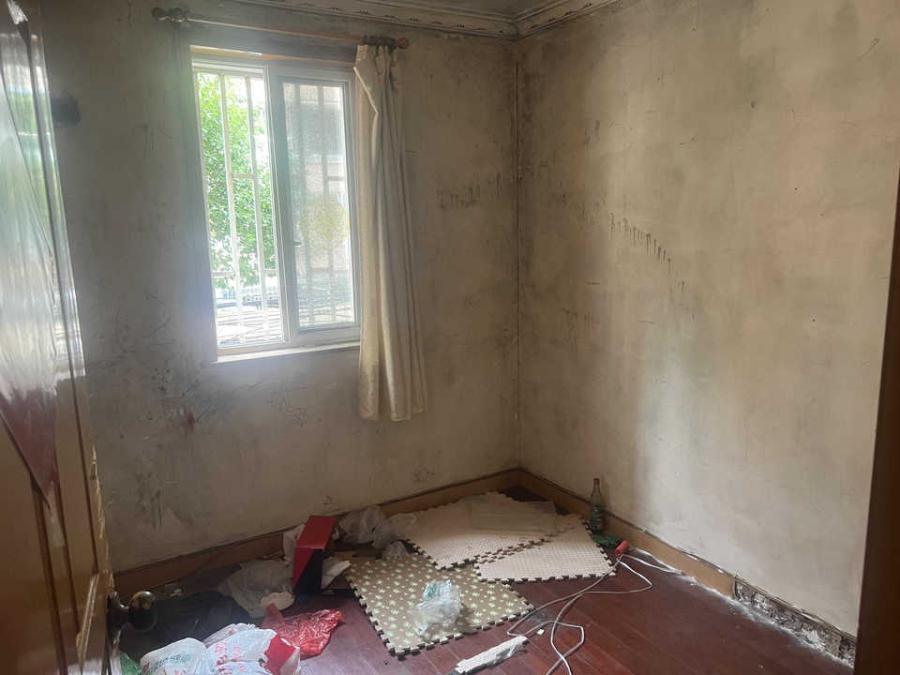 上海市闵行区银都苑27栋2F 