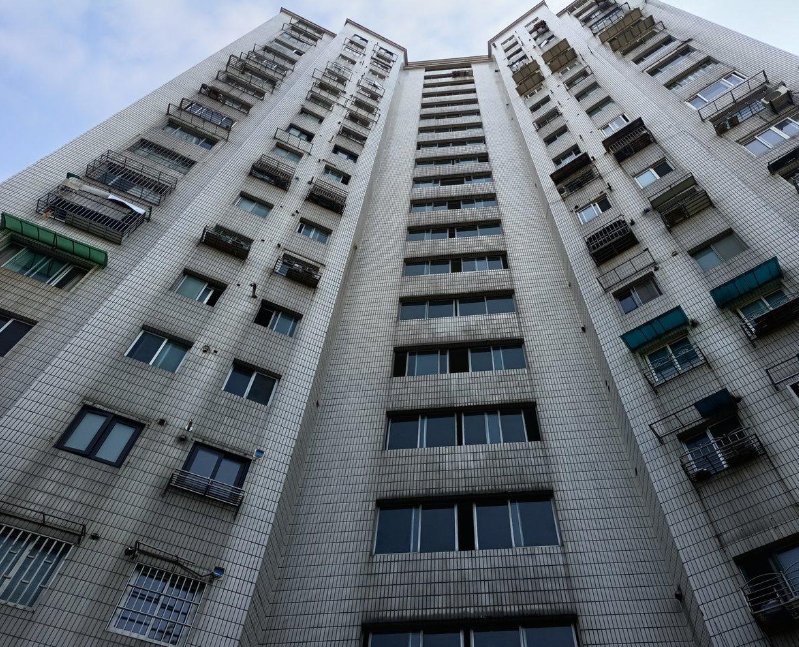 上海市静安区快乐家苑8栋12F 