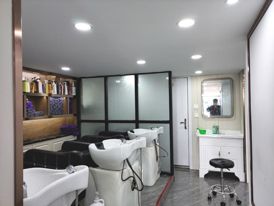 上海市宝山区嘉骏香山苑通南路310栋1F 