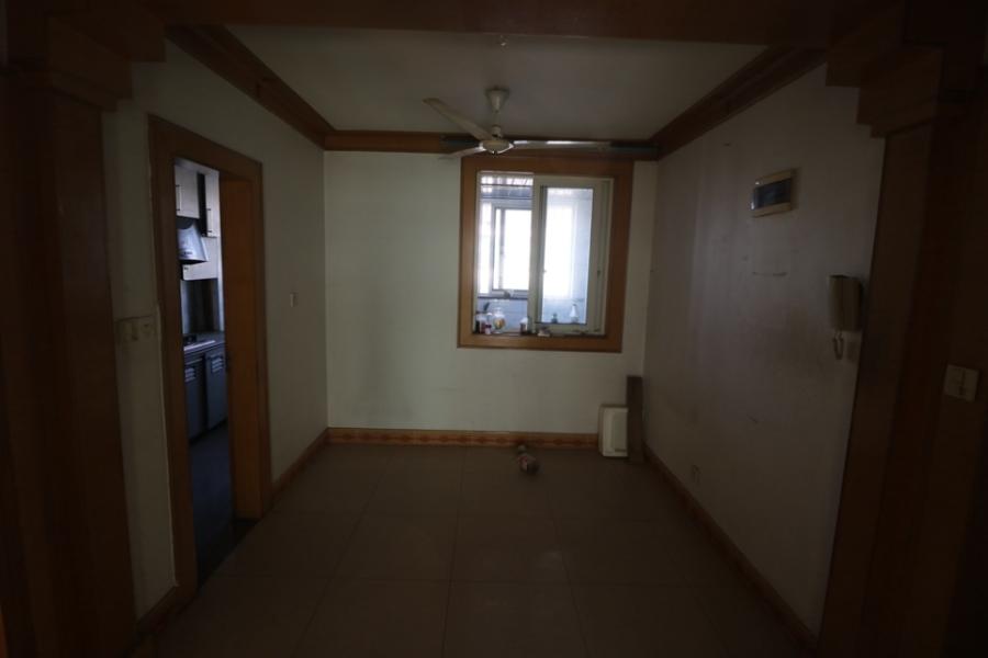 上海市浦东新区康桥新苑1栋2F 