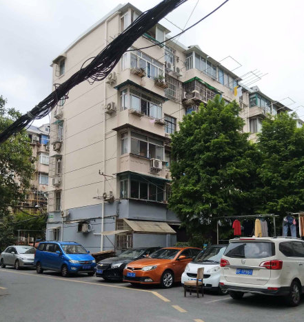 上海市静安区延长小区56栋4F 