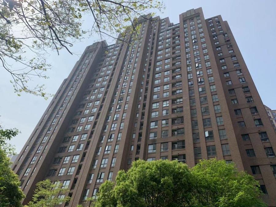 上海市静安区绿洲雅宾利花园1栋20F 