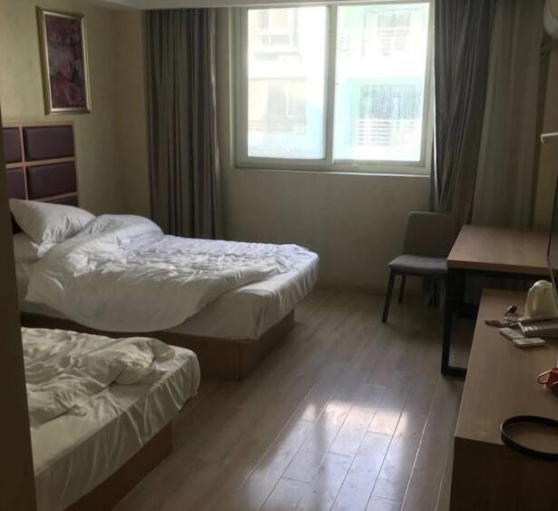 上海市浦东新区上海浦东国际汽配物流城300栋2F 