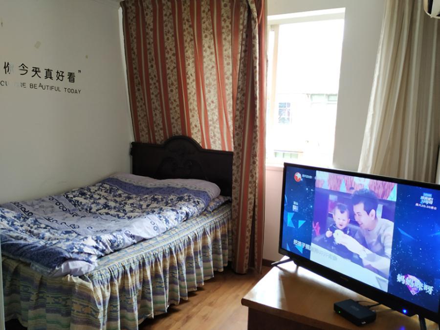 上海市普陀区岚皋路401弄小区3栋6F 