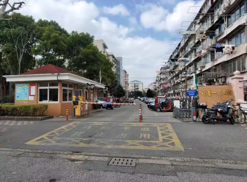 上海市杨浦区开鲁一村29栋2F 