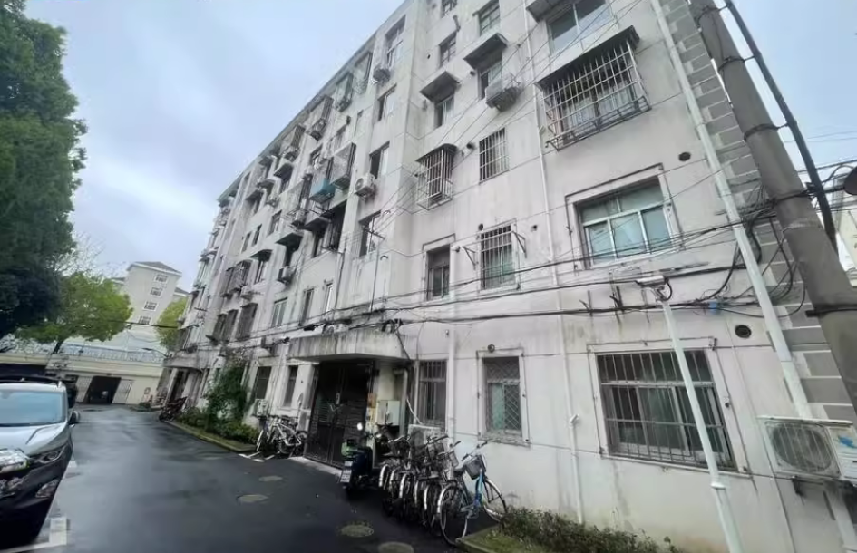 上海市浦东新区金桥路530弄小区2栋5F 