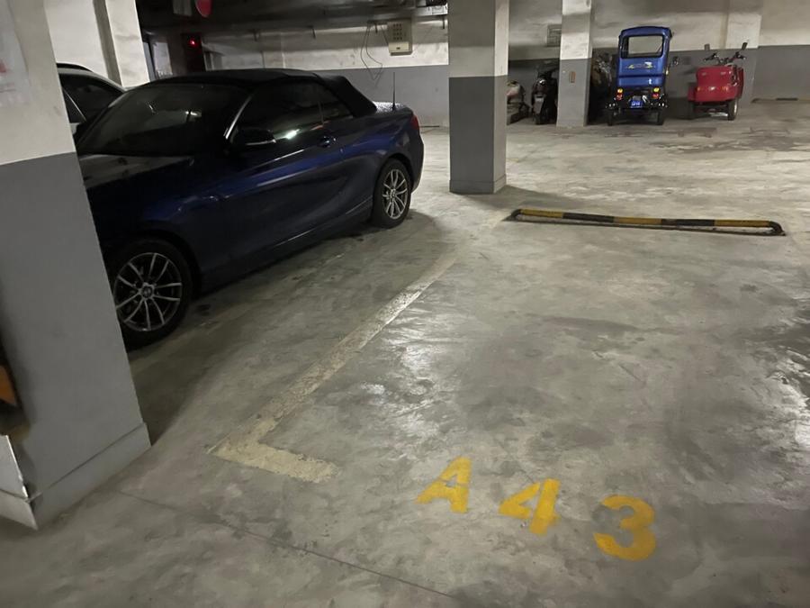 上海市徐汇区宜德苑沿街商铺81栋1F及地下1F车位 