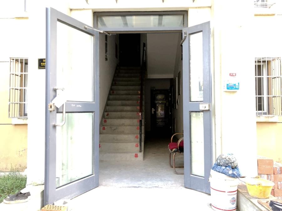 上海市崇明区裕鸿佳苑第四社区安通北村19栋6F 