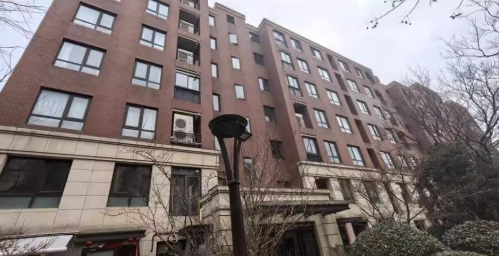 上海市闵行区复地紫藤里11栋2F 