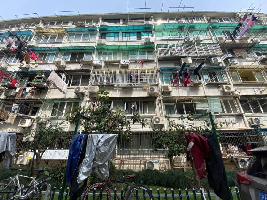 上海市杨浦区鞍山三村51栋2F 