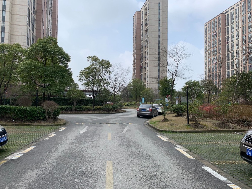 上海市嘉定区宝菊清水园2栋5F 