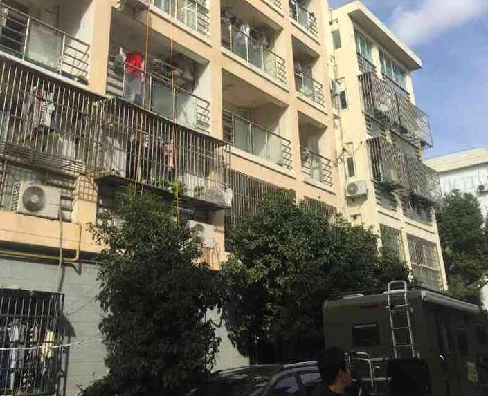 上海市浦东新区人才公寓胜利路838栋18幢乙5F 