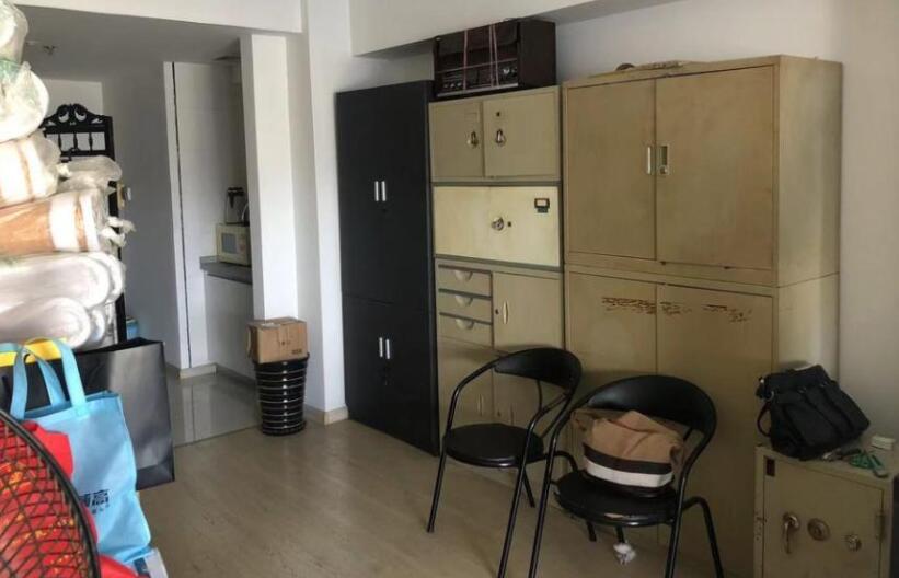 上海市普陀区星河世纪广场-A座2500栋18F 