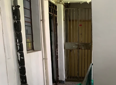 上海市徐汇区334弄小区53栋4F 