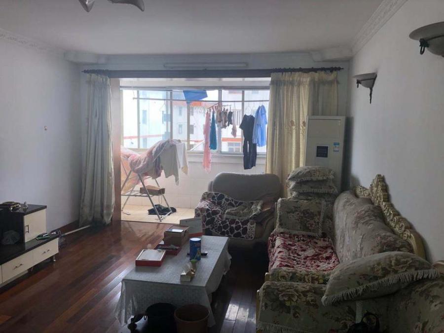 上海市松江区通波小区119栋6F 