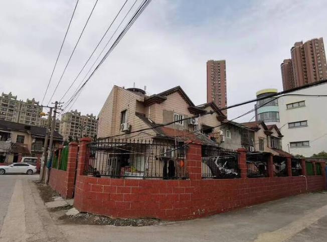 上海市普陀区桃浦西路641弄201支弄小区31栋全幢 