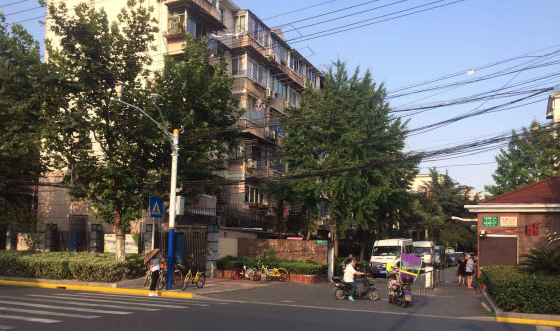 上海市虹口区广中扩大小区29栋2F 