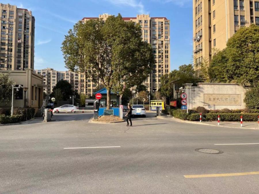 上海市宝山区美罗家园吉翔苑8栋17F 