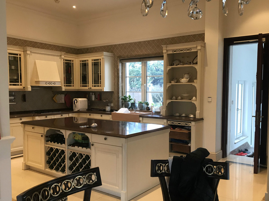 上海市松江区世茂佘山庄园19栋 