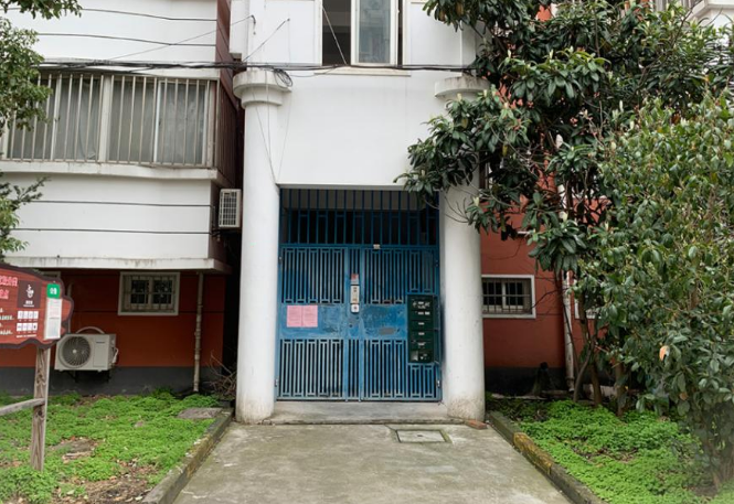 上海市金山区富民二村12栋6F 