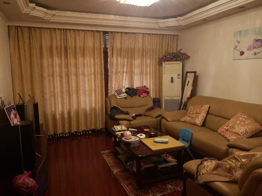 上海市闵行区金色西郊城68栋3F 