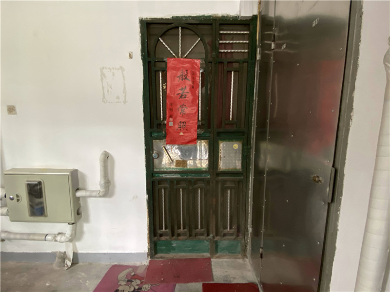 上海市静安区临汾路1320弄小区1栋1F 