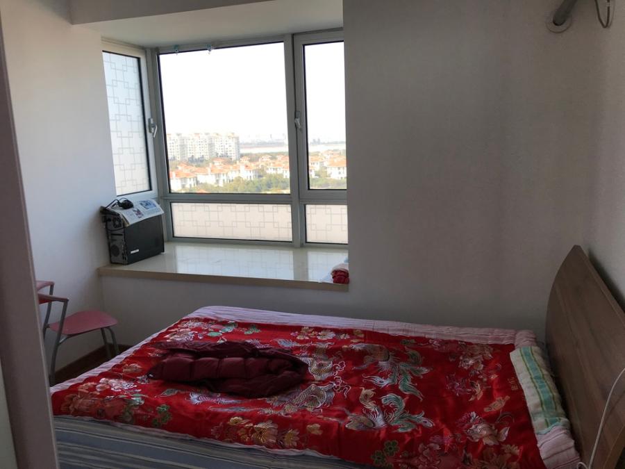 上海市奉贤区棕榈滩海景城二期2栋12F 