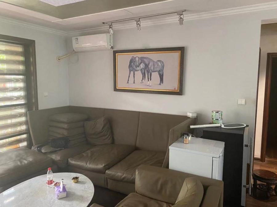 上海市普陀区万里名轩36栋2F 