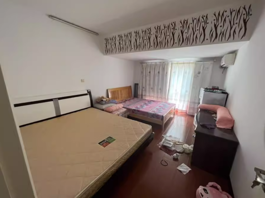 上海市崇明区嘉年花苑21栋6F 