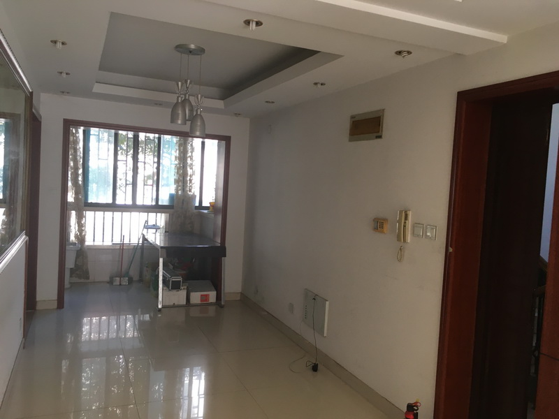 上海市奉贤区绿地南桥新苑251栋2F 