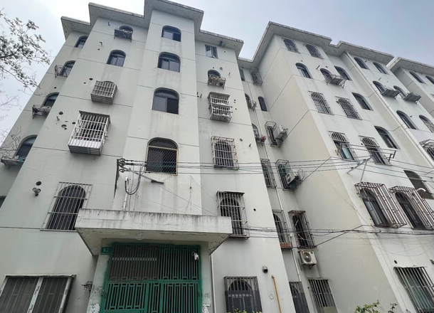 上海市静安区幸福第二公寓62栋1F 