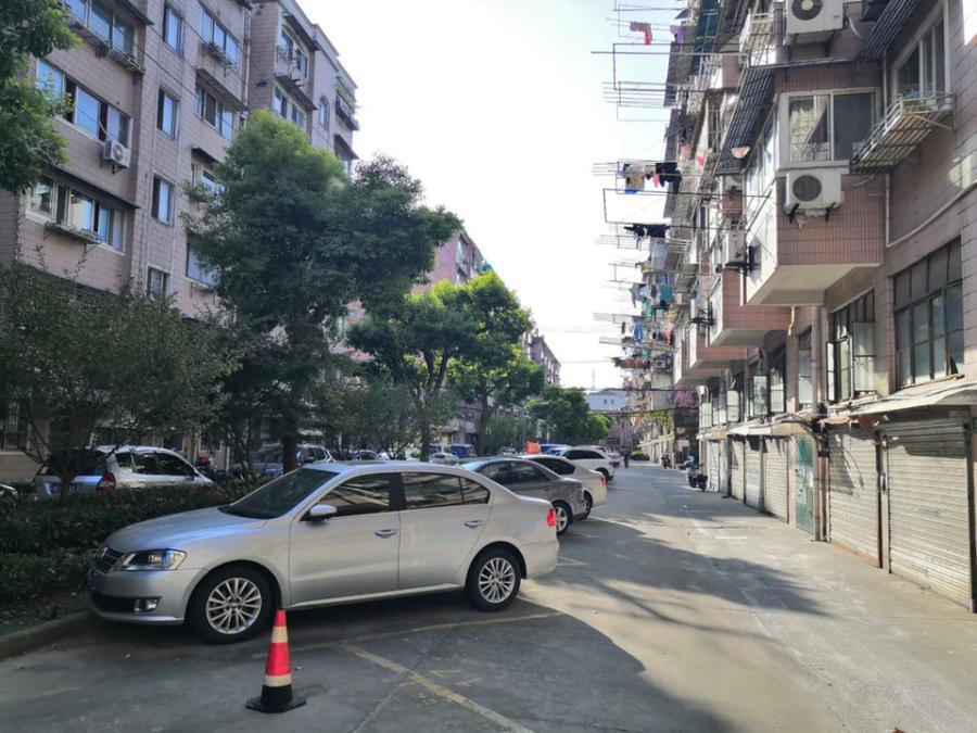 上海市宝山区共康二村17栋6F 