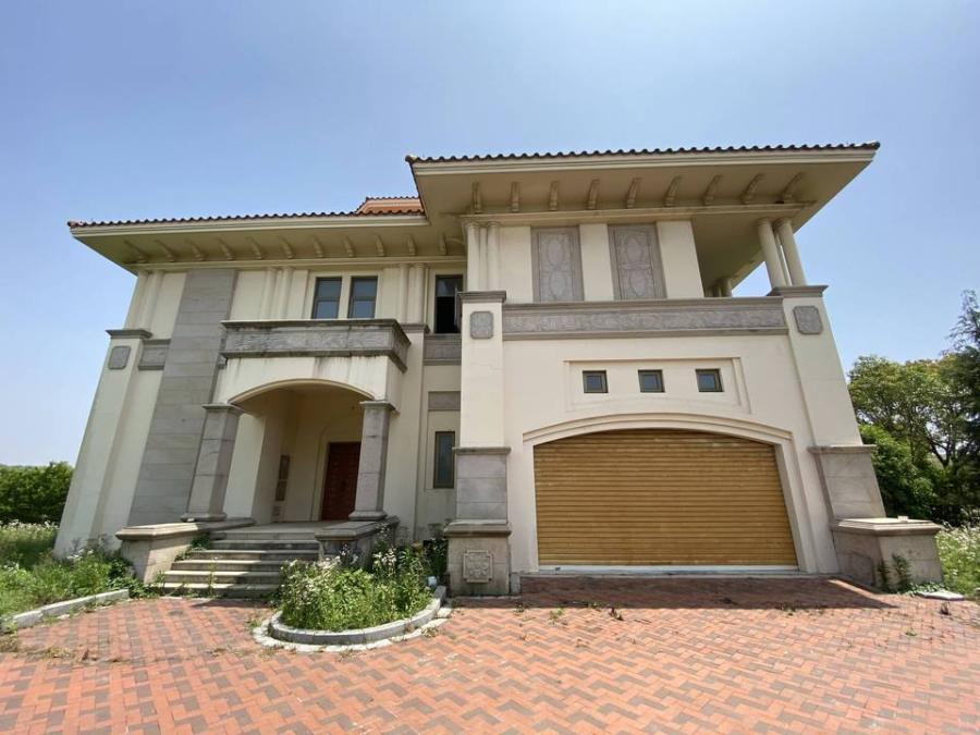 上海市奉贤区棕榈滩高尔夫别墅176栋 