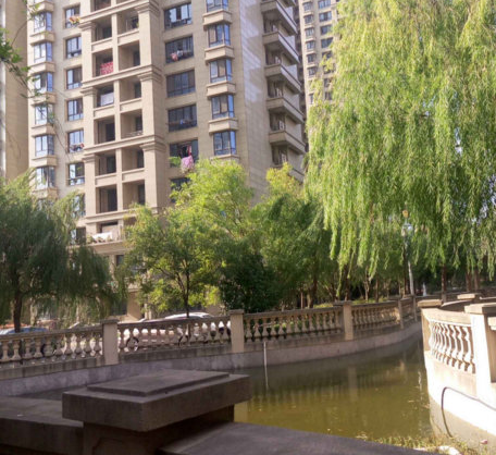 上海市奉贤区阳光家园28栋1F 