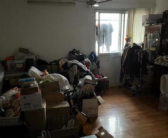 上海市浦东新区金茂花园(北楼)2521栋15F 