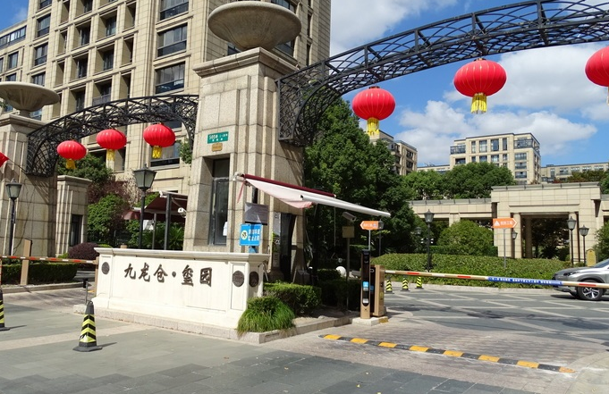 上海市杨浦区九龙仓玺园3栋12F及地下1F车位 