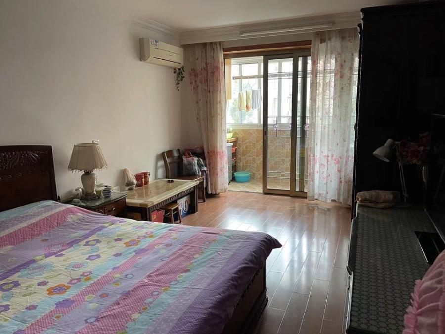 上海市虹口区学府花苑7栋3F 