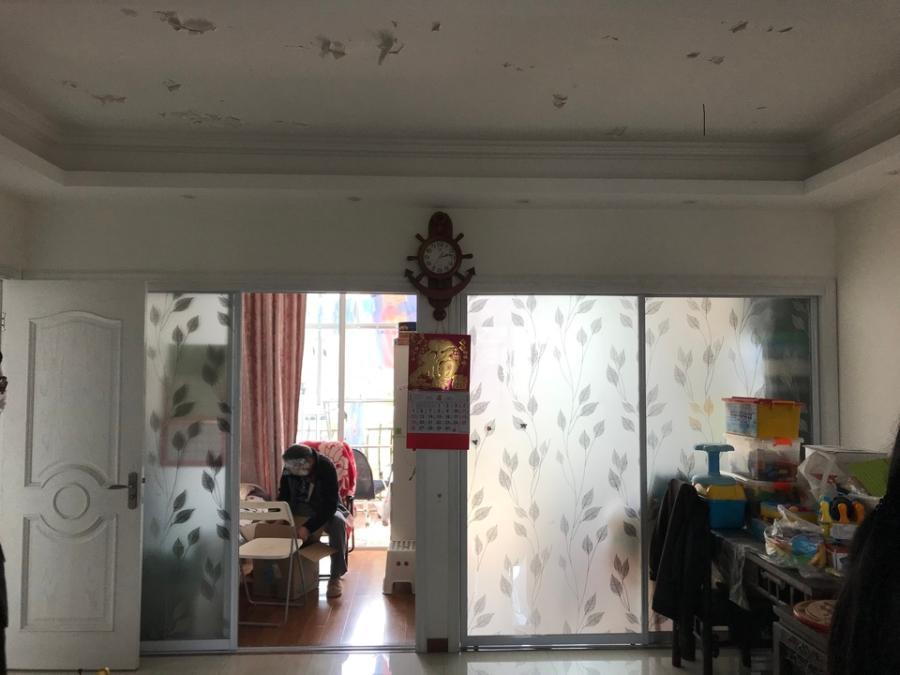 上海市长宁区威宁花苑6栋7F 