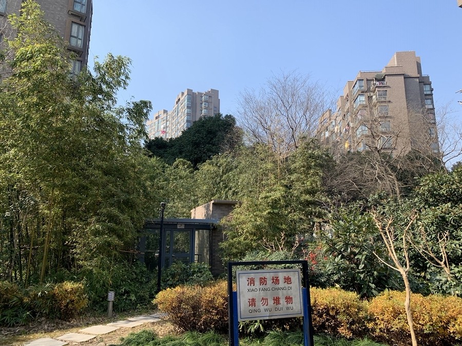 上海市徐汇区海上名邸6栋14F 