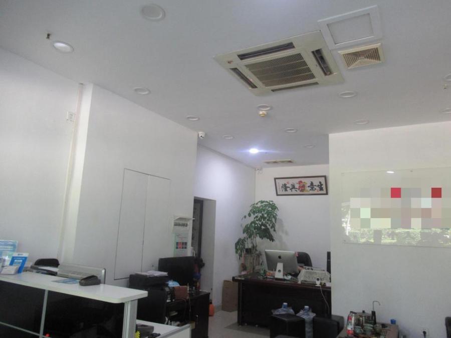 上海市浦东新区翡翠湾公寓沿街商铺张杨路2308栋 