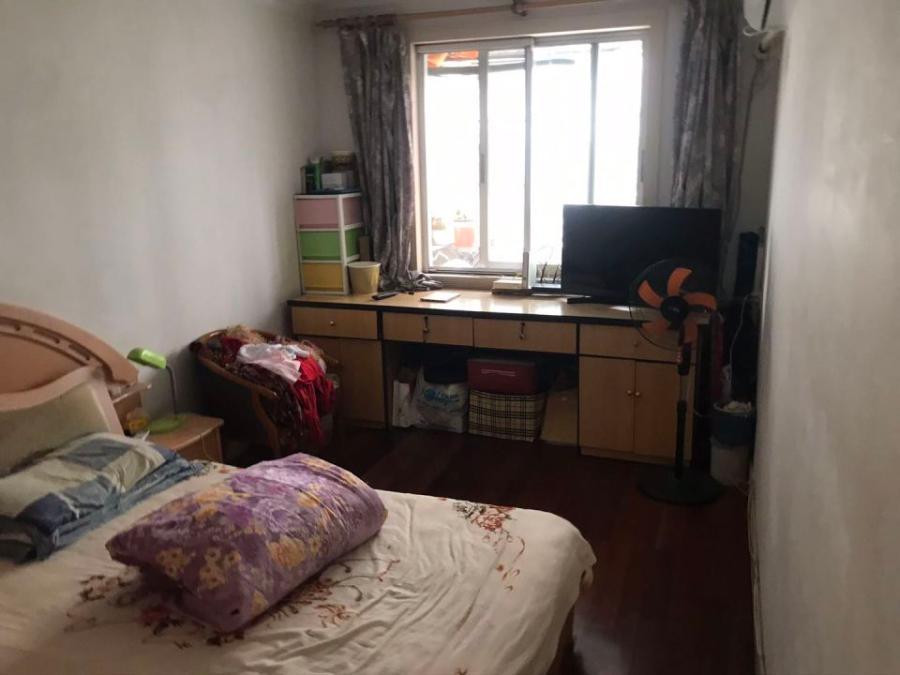 上海市嘉定区梅园路67弄2栋2F 