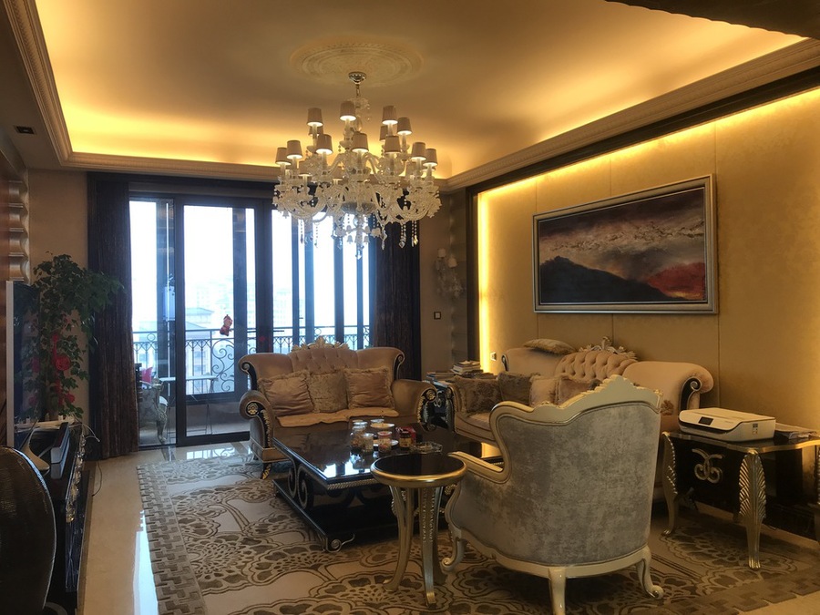 上海市闵行区上海星河湾花园8栋9F 