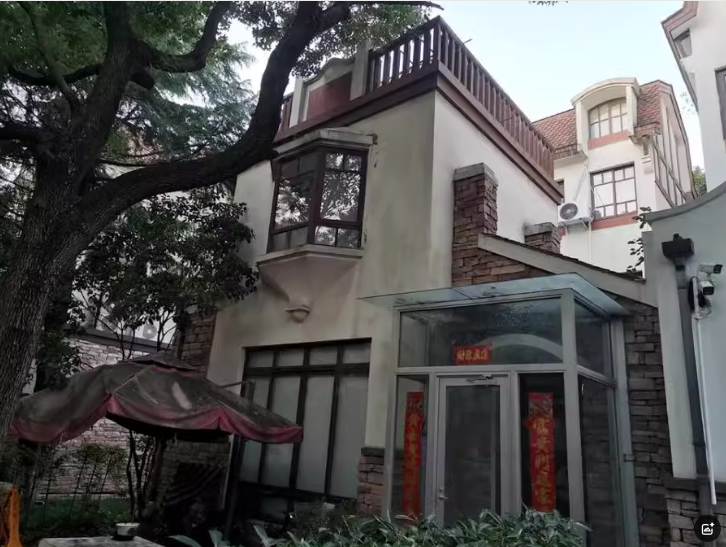 上海市嘉定区莱茵郡黄渡镇345栋 