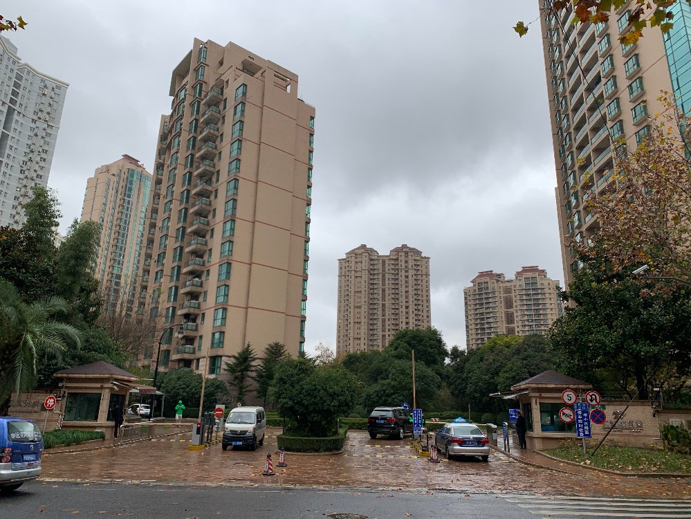 上海市浦东新区仁恒滨江园30栋26F 